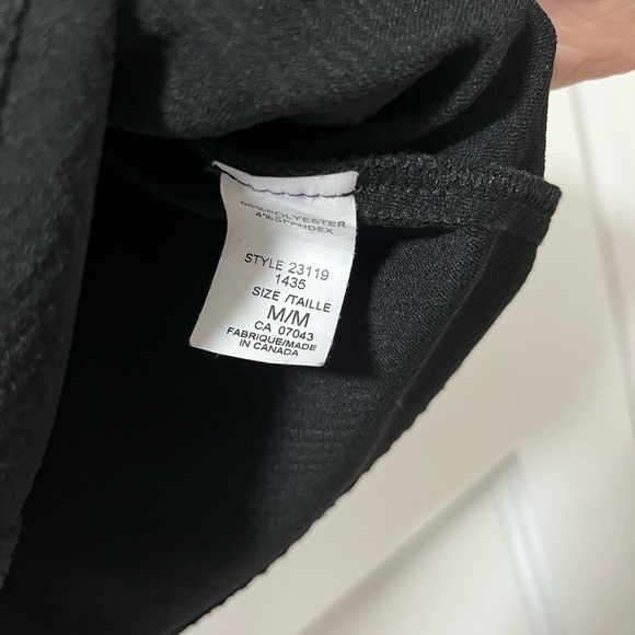 Black Fitted Cap Sleeve Blouse with Mandarin Collar - Picture 3 of 3